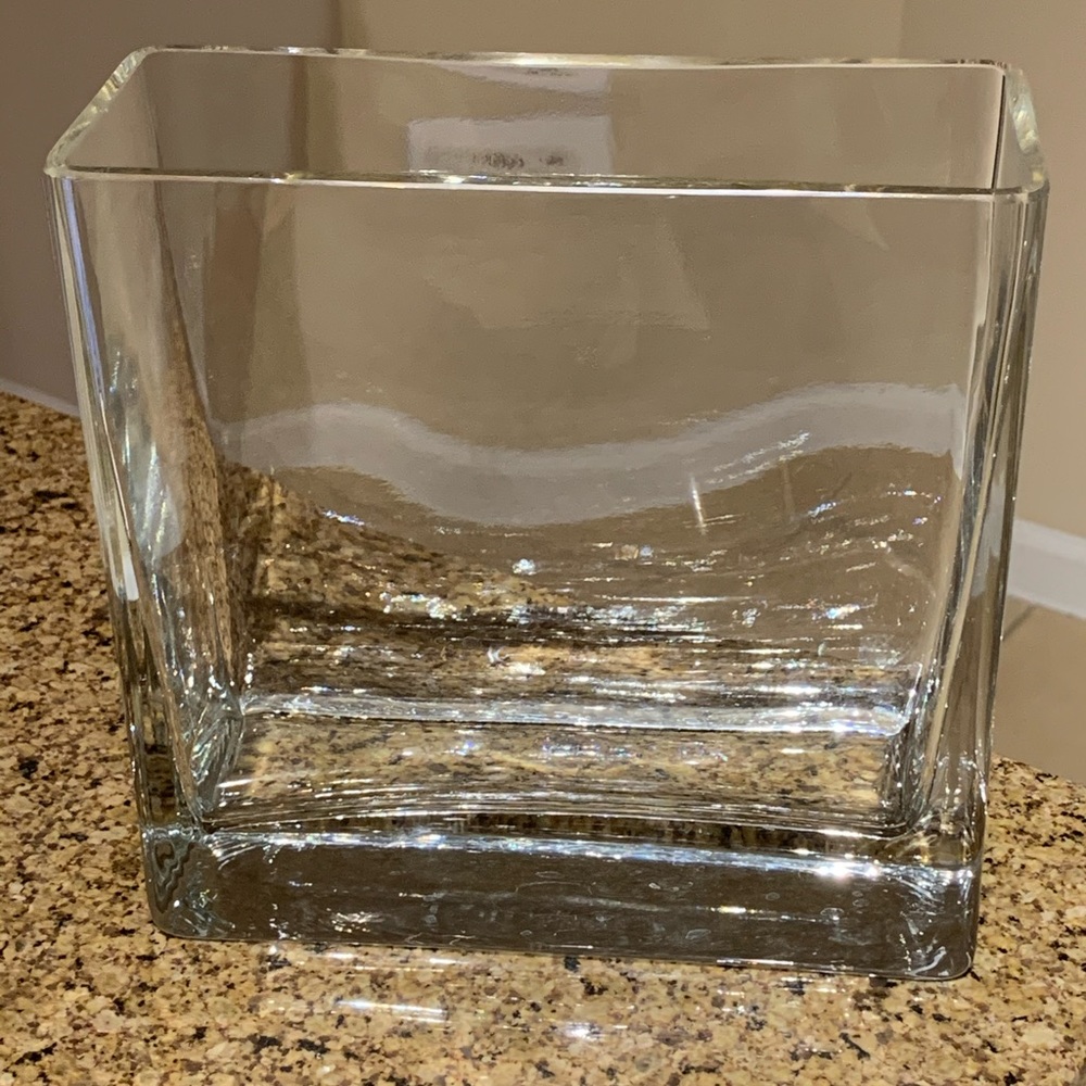 Rectangular Glass Vase - Picture 2 of 2
